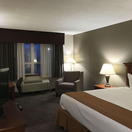Best Western Gateway Adirondack Inn Utica Esterno foto
