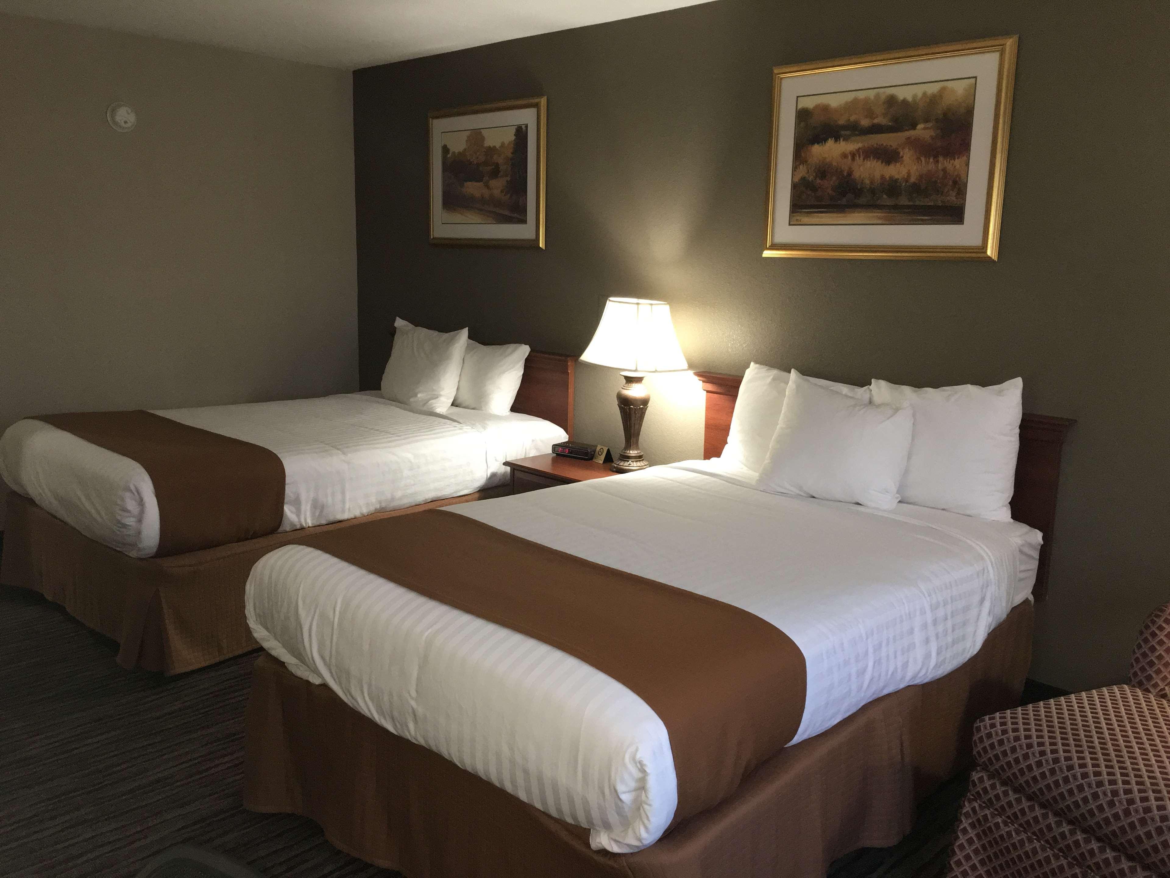 Best Western Gateway Adirondack Inn Utica Esterno foto