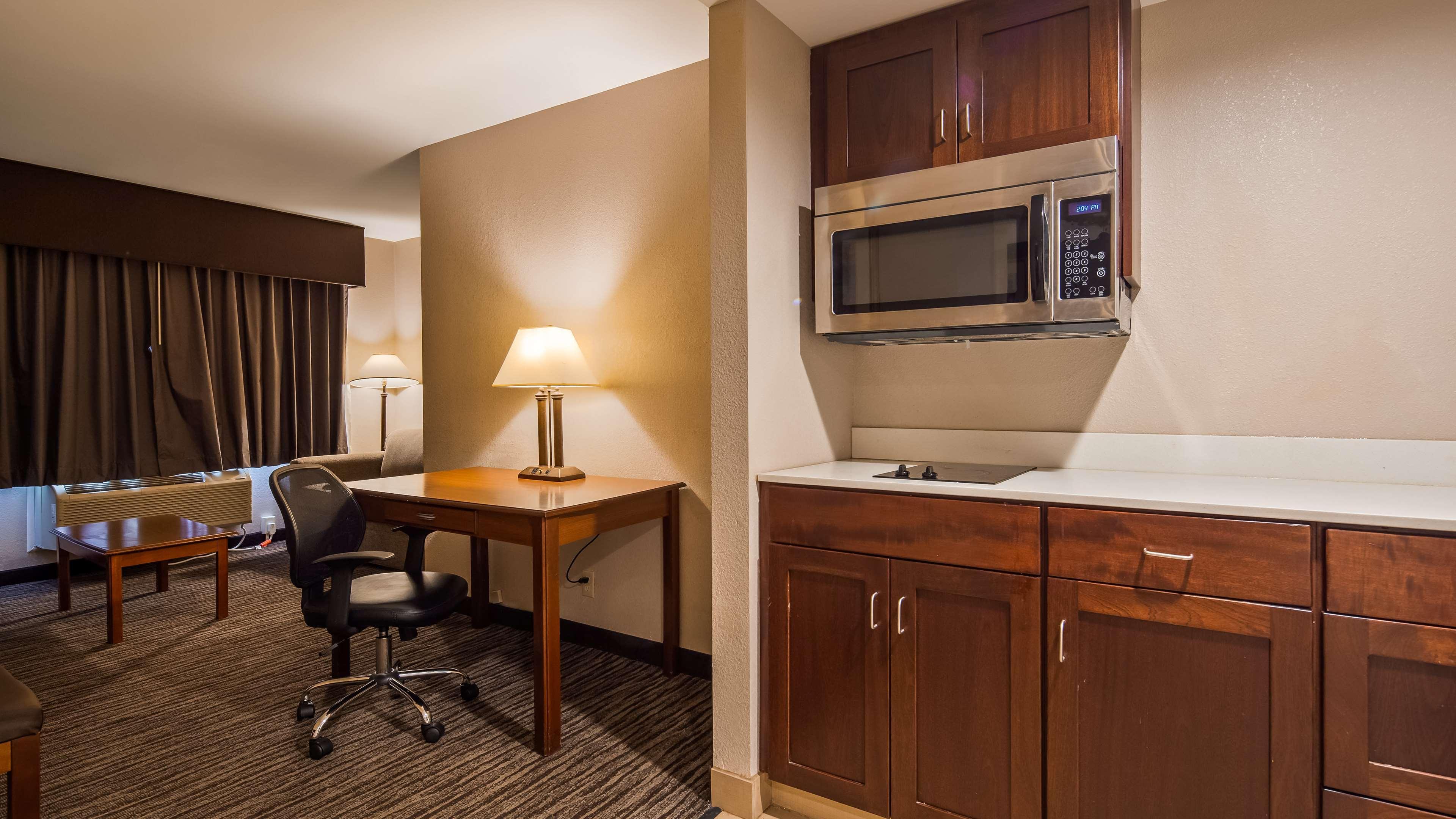 Best Western Gateway Adirondack Inn Utica Esterno foto