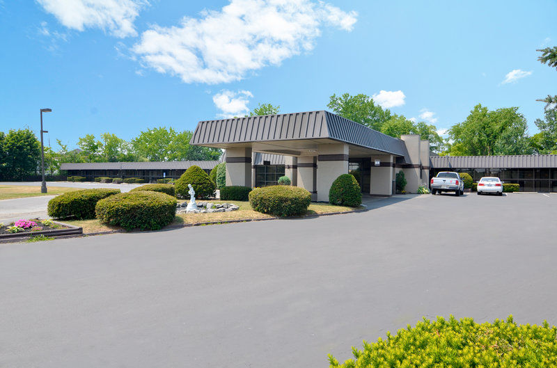 Best Western Gateway Adirondack Inn Utica Esterno foto