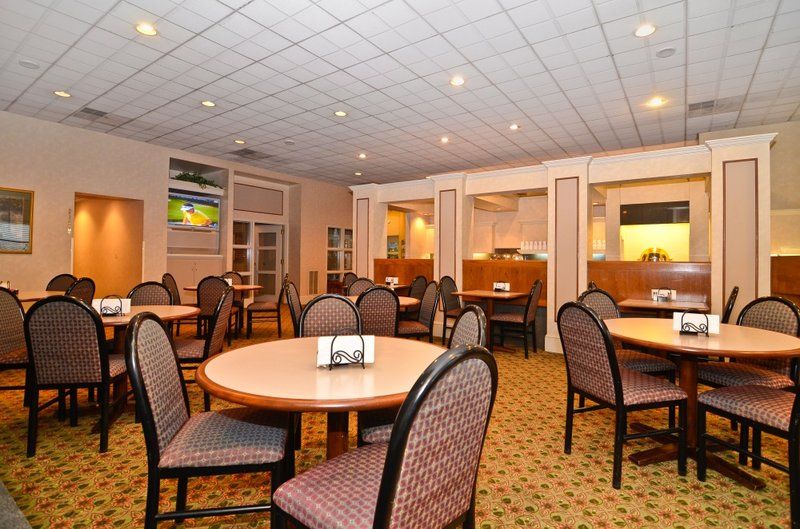 Best Western Gateway Adirondack Inn Utica Esterno foto