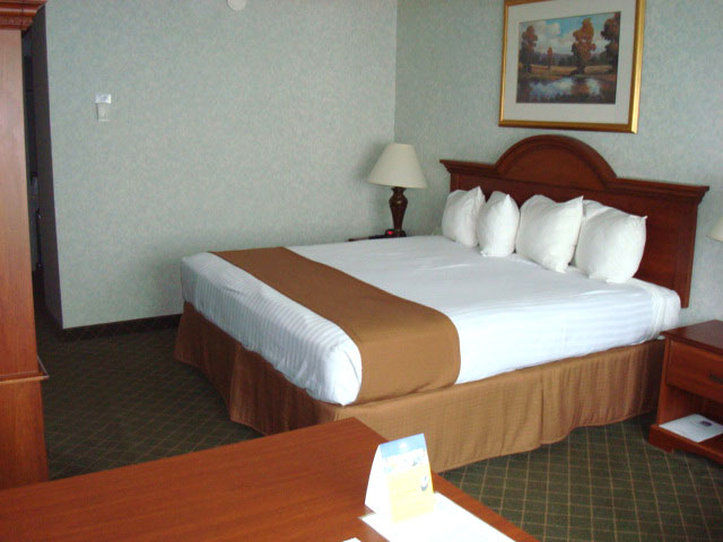 Best Western Gateway Adirondack Inn Utica Esterno foto
