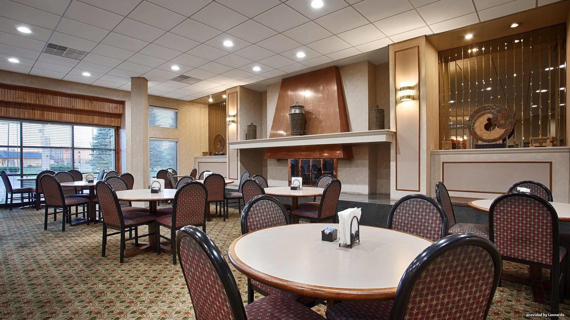 Best Western Gateway Adirondack Inn Utica Esterno foto