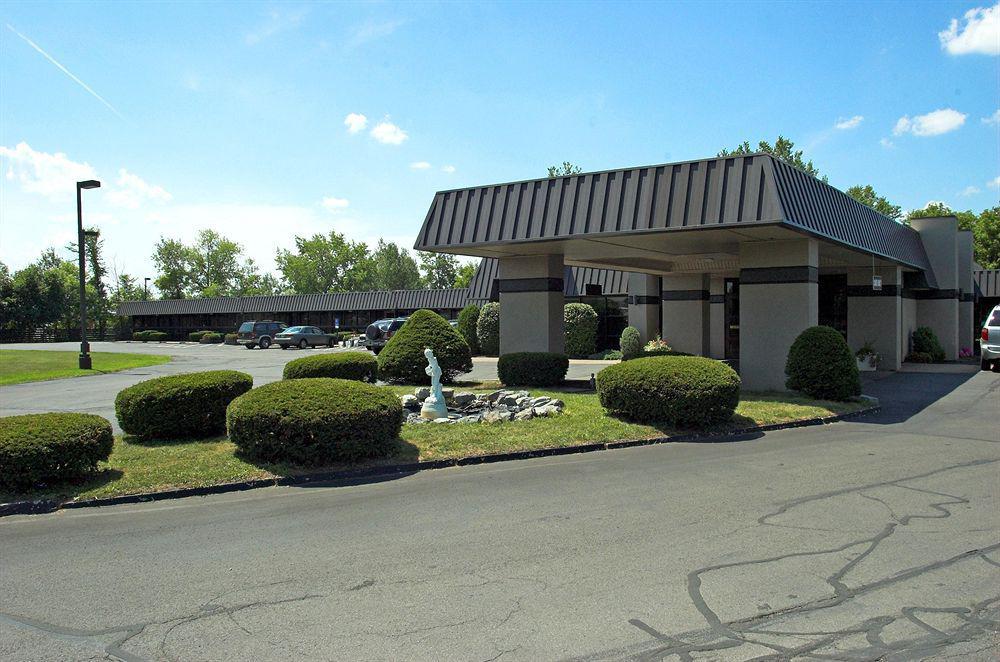 Best Western Gateway Adirondack Inn Utica Esterno foto